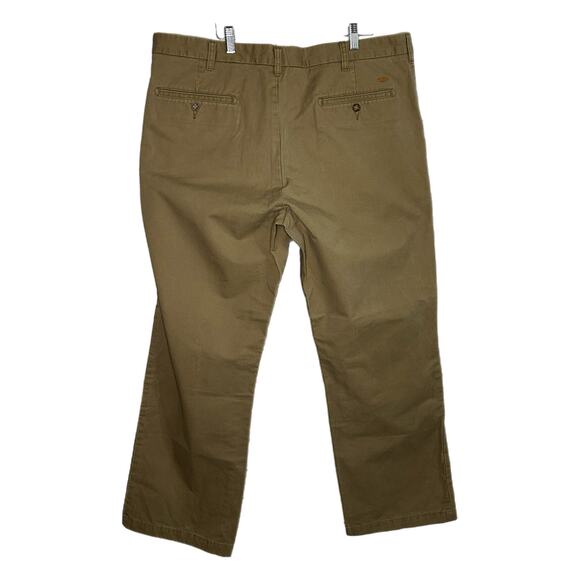 Dockers Men’s Classic Fit Tan Flat Front Pants, 40x32, Pre-owned - Picture 2 of 6